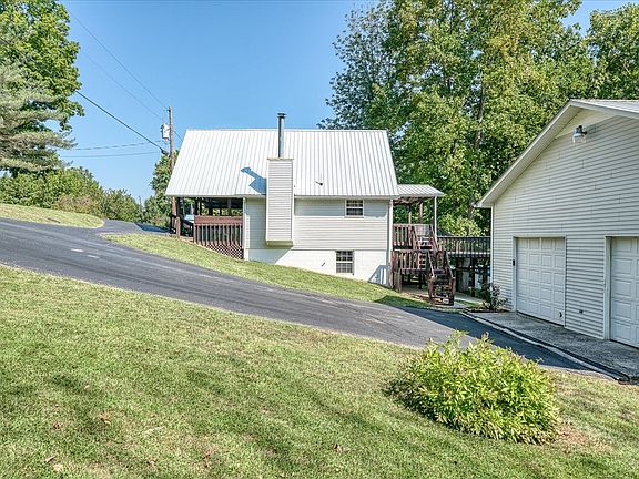 5th image of 2009 Lakeview Dr