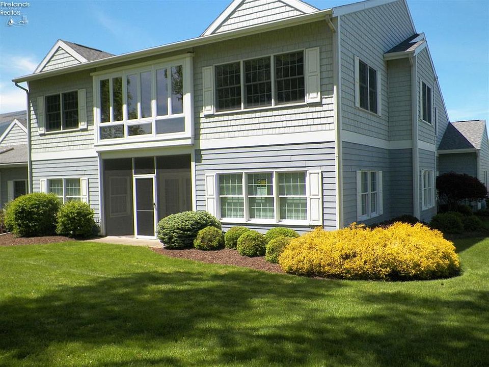 1st image of 4462 E Harbors Edge Dr