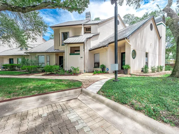 4144 Greystone Way APT 105