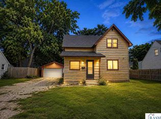 412 W 2nd St, Mankato, MN 56001