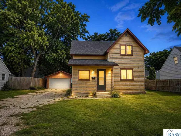 412 W 2nd St, Mankato, MN 56001