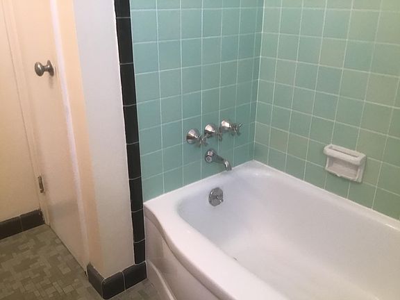 5th image of 4932 13th Ave S