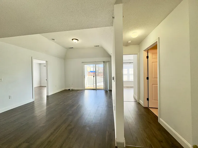 78 Mill St #302 — Photo 38