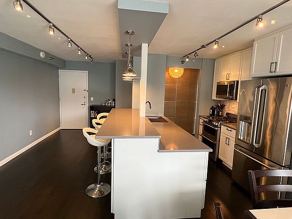 4th image of 4-74 48th Ave APT 28C