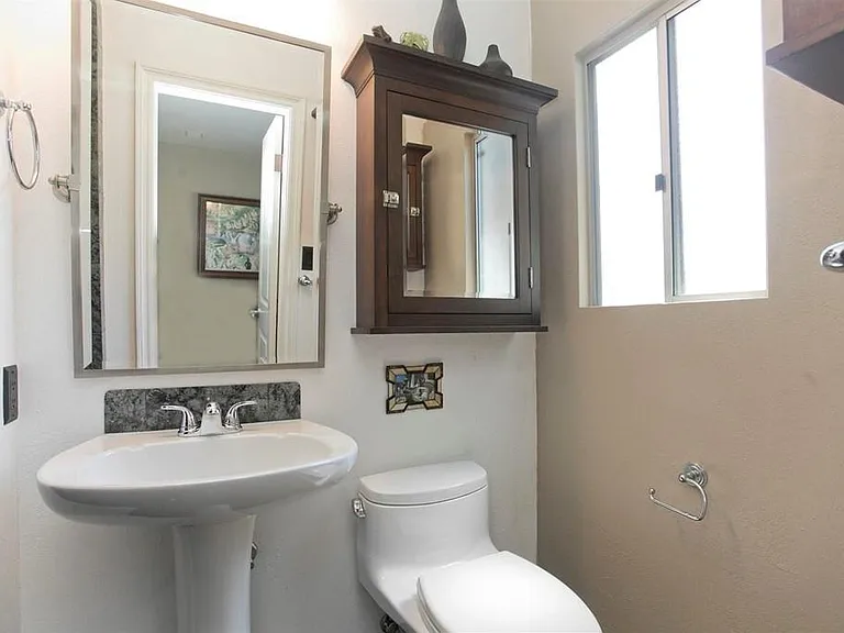 4002 Gros Ventre Ave — Photo 4