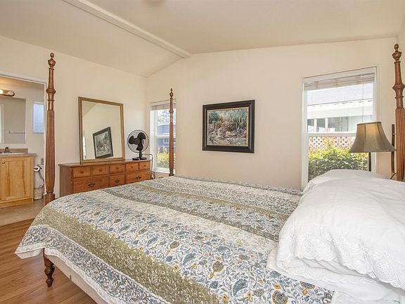 4th image of 63 Oakwood Drive