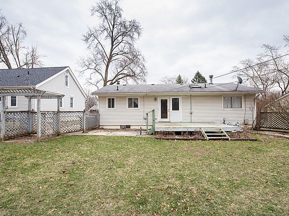 2nd image of 635 Dellwood Dr