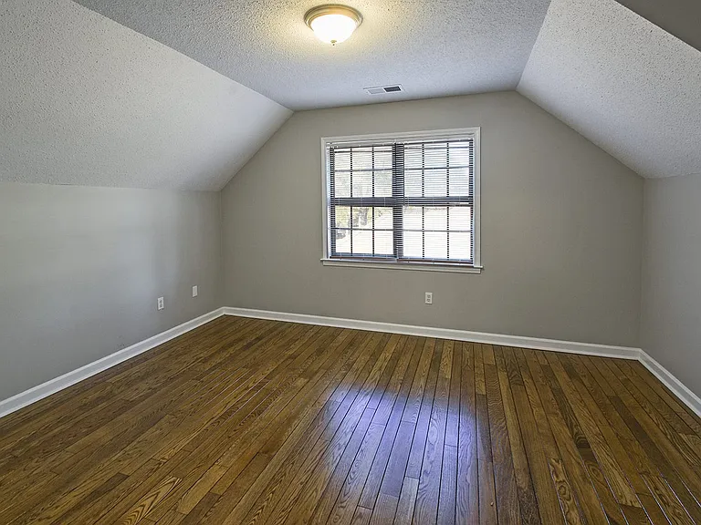 4972 Ridge Tree Dr — Photo 11