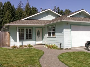 6132 Beechwood Dr, Eureka, CA 95503