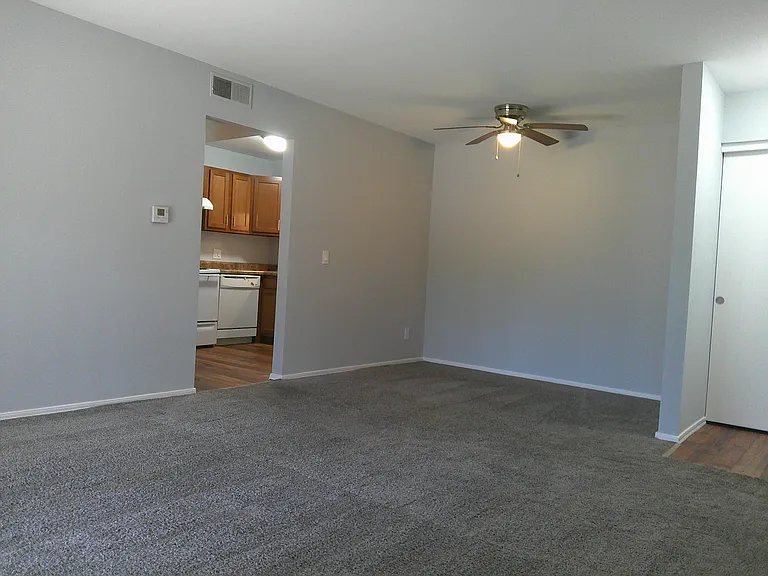 KINGSGATE VILLAGE APARTMENTS — Photo 12