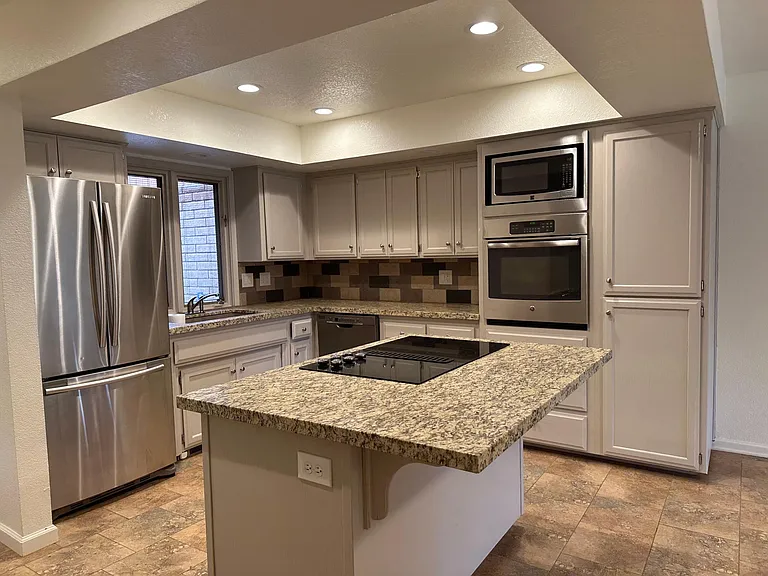 2031 Sunburst Way — Photo 2