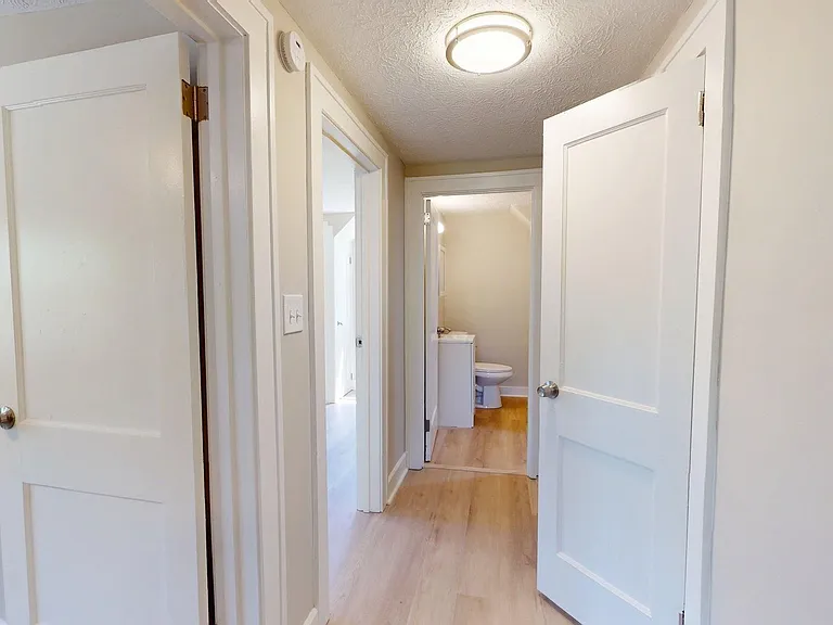 4528 Rainbow Rd — Photo 46