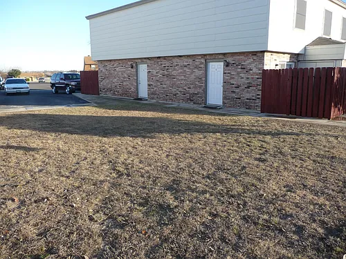 2306 Wales Cir #C Photo 1