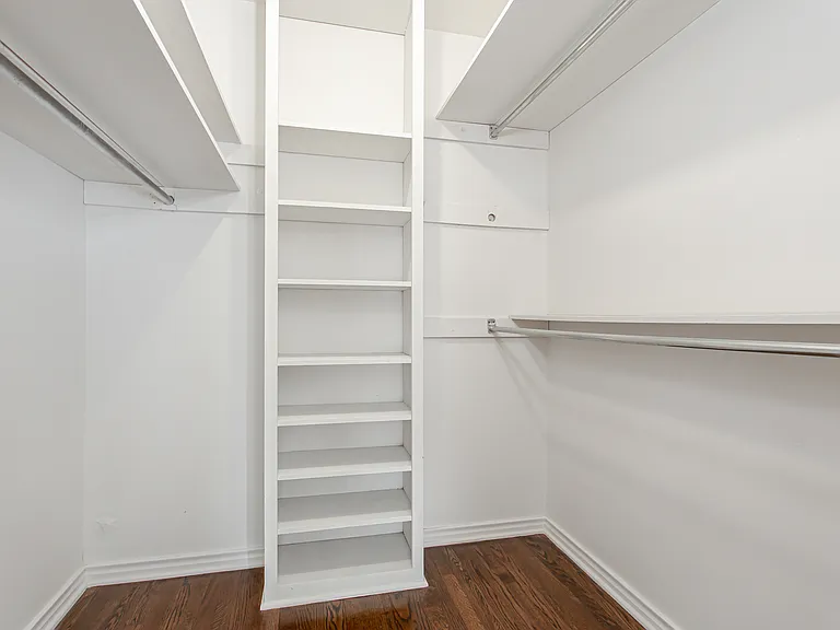 6737 Lakefair Cir — Photo 15