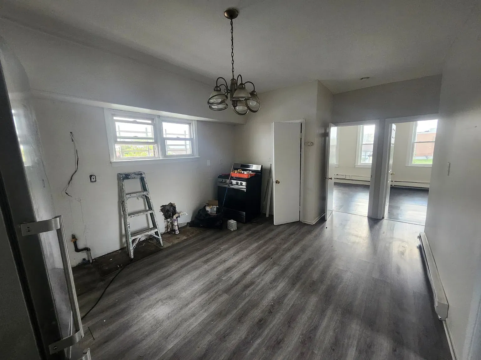 390 State St — Photo 1