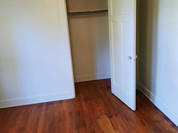 2nd image of 625 Rockford Ave