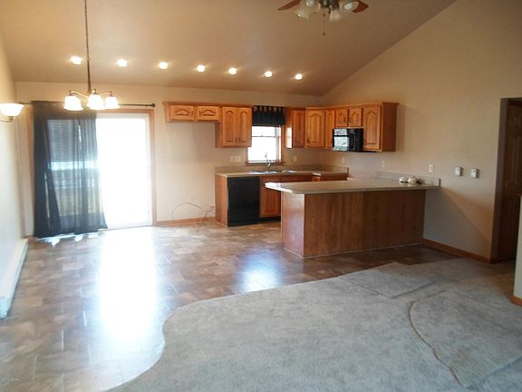 Kitchen Dining area