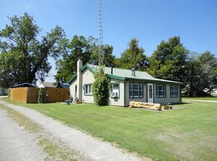8233 Highway 96, La Russell, MO 64848