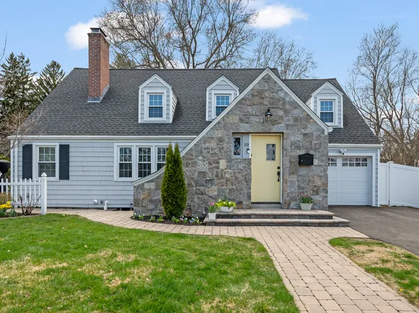 19 Glenbrook Road, West Hartford, CT 06107