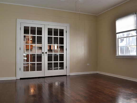 4th image of 802 S Iberia St