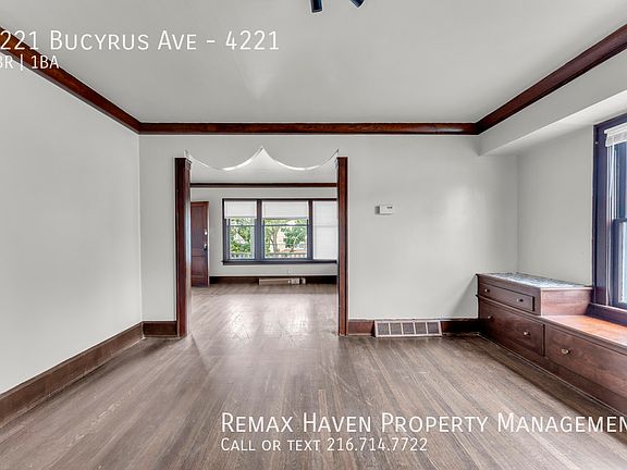 5th image of 4221 Bucyrus Ave #4221