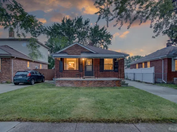 13072 Orchard St, Southgate, MI 48195
