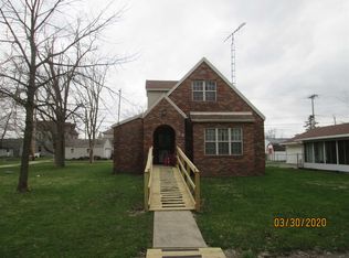 32 N Spencer St, Redkey, IN 47373