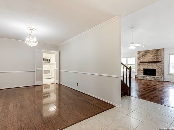 5th image of 5953 Woodridge Rock