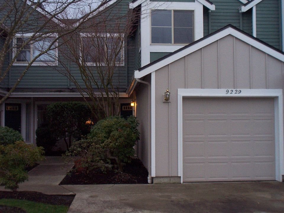 1st image of 9229 158th Pl NE