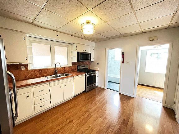 5th image of 258 Kingsland Ave Floor 1
