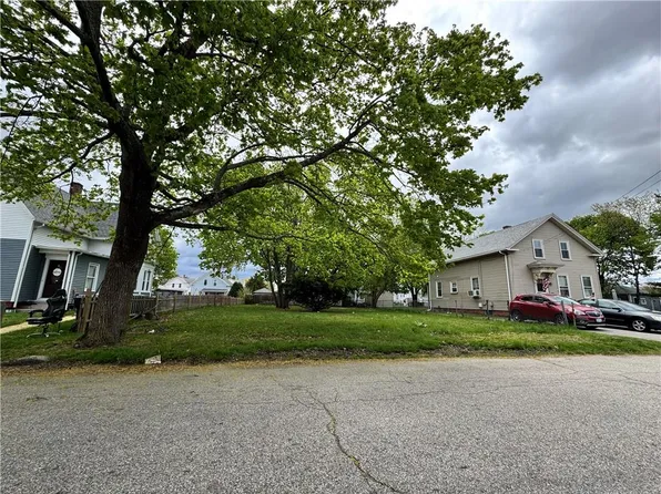 0 Cottage St, Warwick, RI 02886