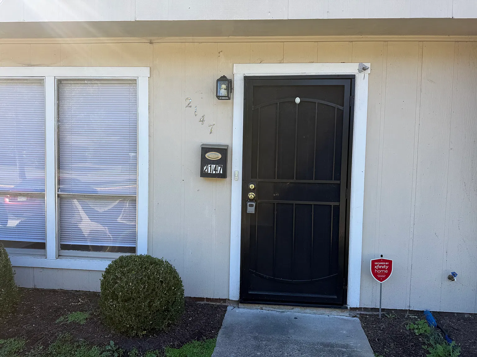 2147 Binford Ln — Photo 1