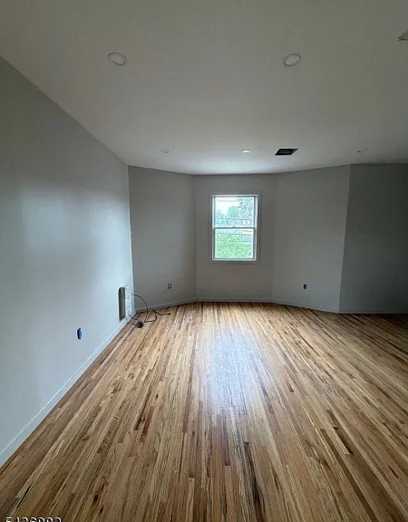 213 Lakeview Ave — Photo 8