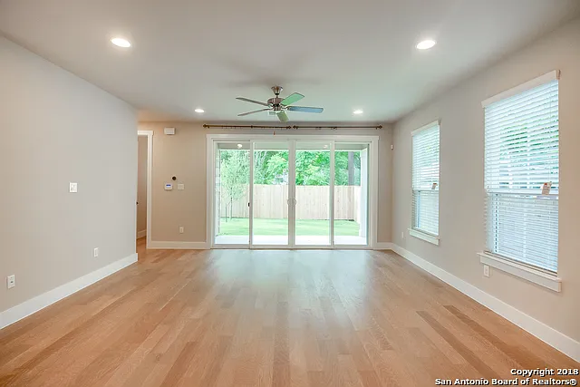 140 Claremont Ave #102 — Photo 3