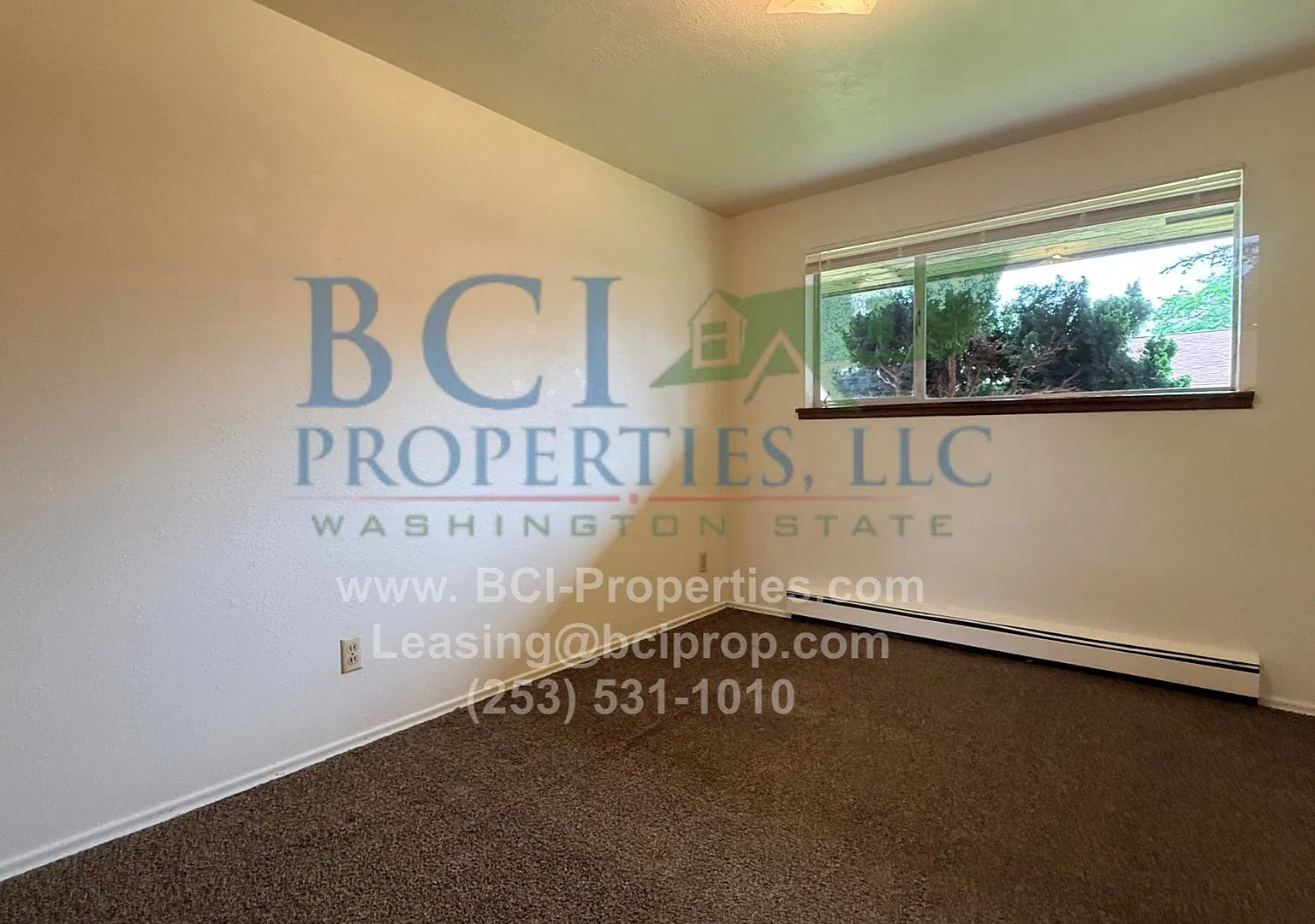 Kenmar Apartments — Photo 2