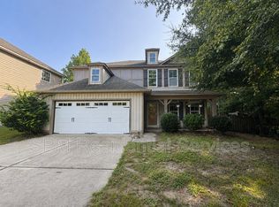 437 Lady Bug Ln, Wilmington, NC 28411