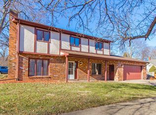 739 Park Ave, Pekin, IL