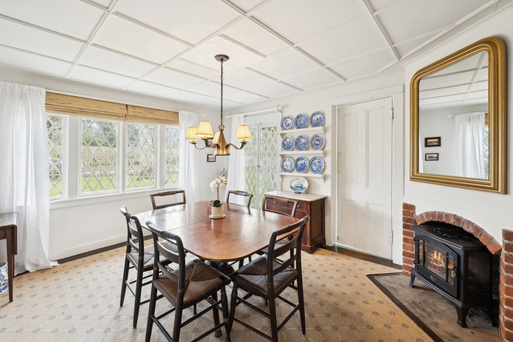  DINING ROOM WITH FIREPLACE/INFRARED STOVE