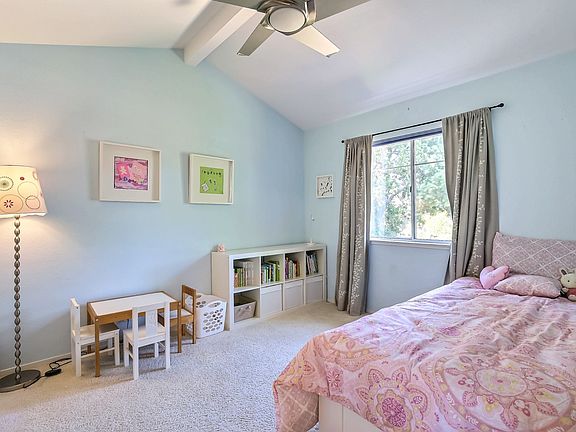 4th image of 802 Fountain Park Ln