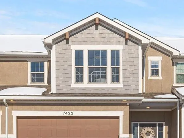 7422 Grand Slam St, Parkville, MO 64152