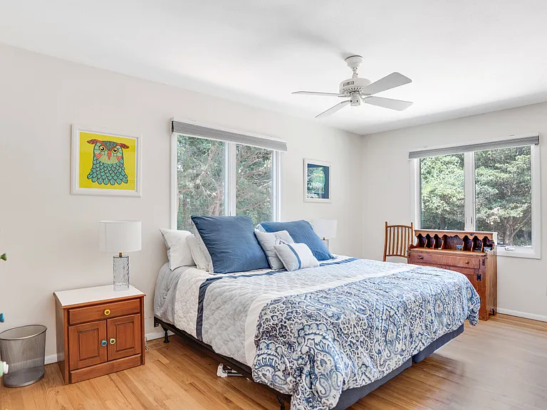 284 Kings Point Rd — Photo 14