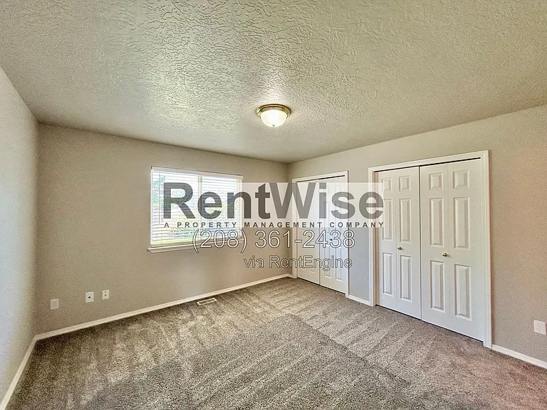 14232 Carolina St — Photo 8