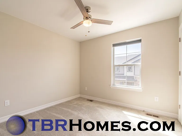 11924 Norfolk Ct — Photo 12