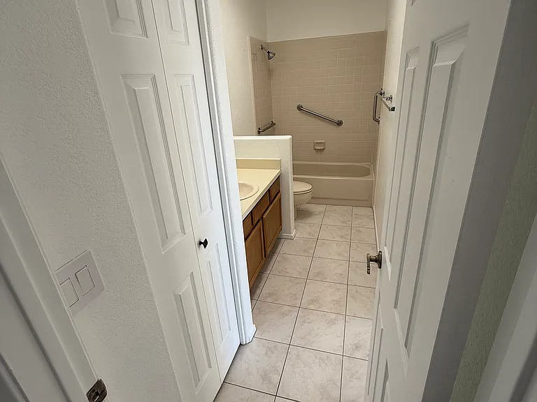 1678 W Dalehaven Cir — Photo 9