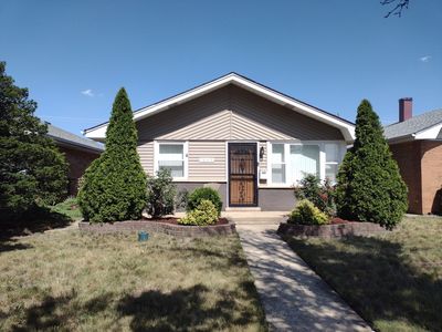 7649 Long Ave, Burbank, IL, 60459