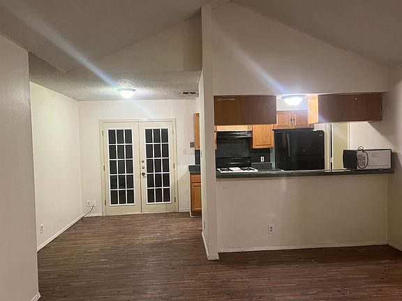 2nd image of 1903 Nicole Cir Unit B