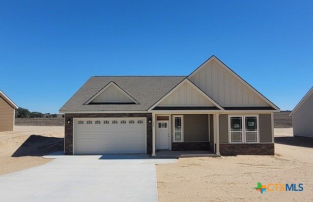1st image of 153 Pine Valley Dr
