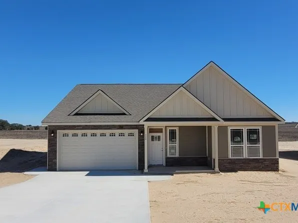 153 Pine Valley Dr, La Vernia, TX 78121