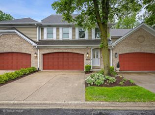 11145 Indian Woods Dr, Indian Head Park, IL 60525