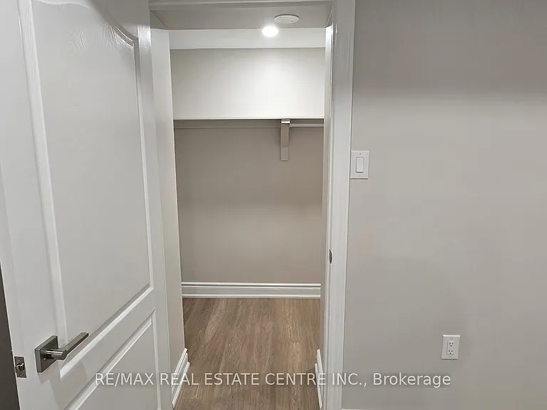 1 Nairn Cir #389 — Photo 12